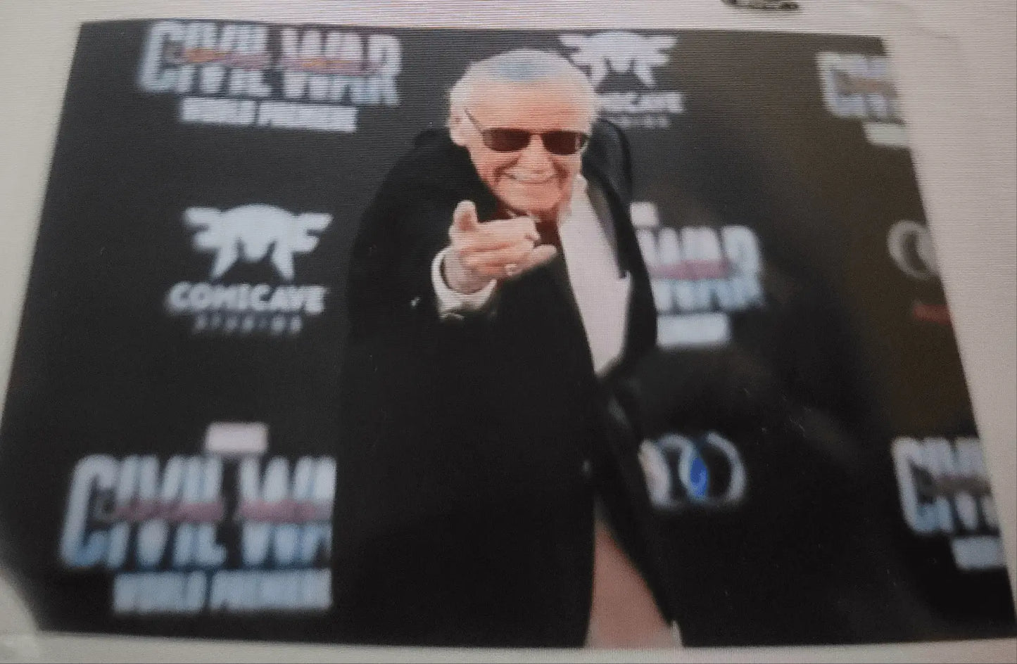 Stan Lee, Autographed/Signed 8x10 W/COA,