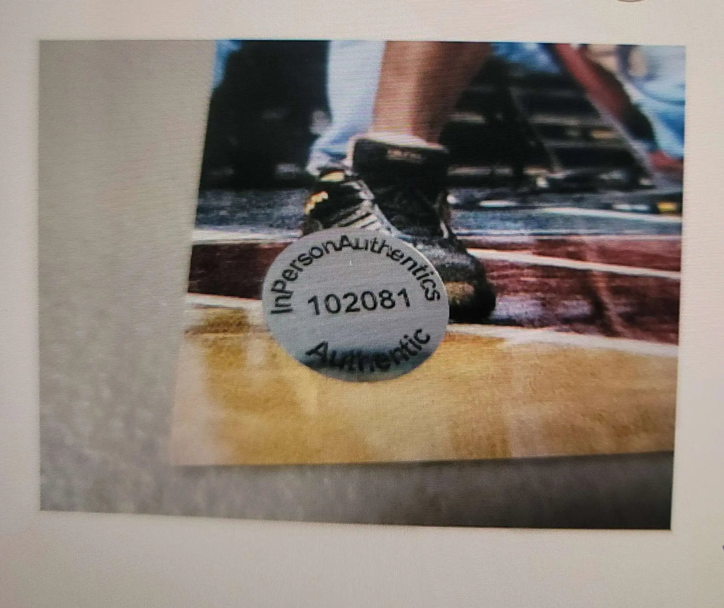 Shaquille O'Neal, Autographed, Signed 8x10 W/COA Rosa's Aromatherapy