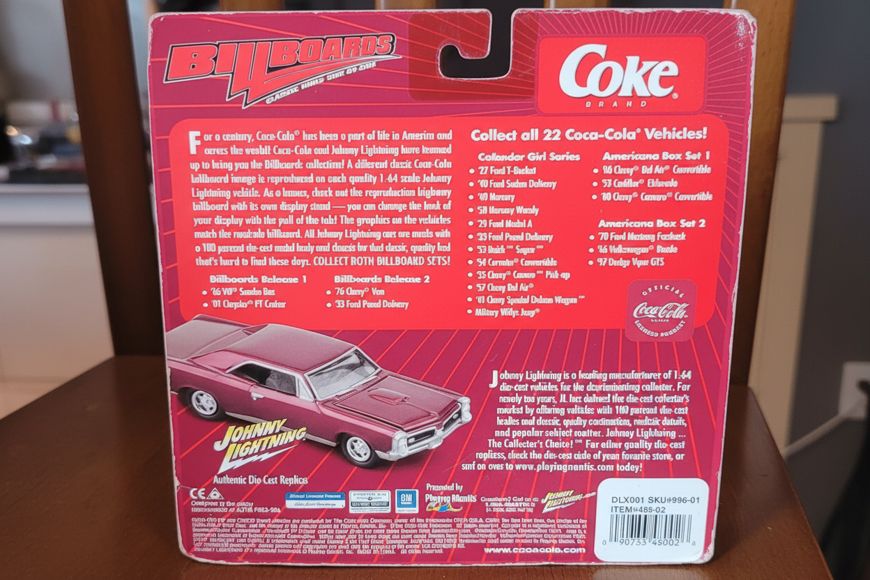 Lote de artículos coleccionables vintage de Coca-Cola: carteles, botellas y recuerdos