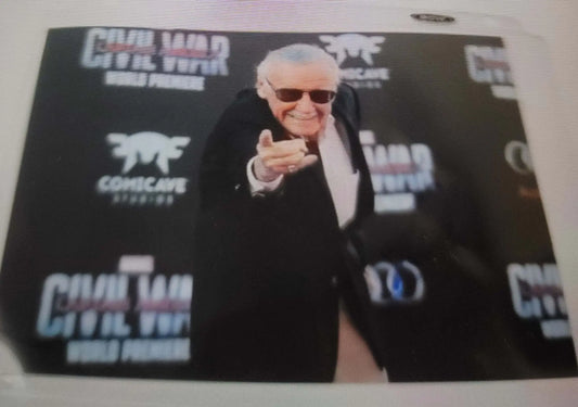 Stan Lee, Autographed/Signed 8x10 W/COA,